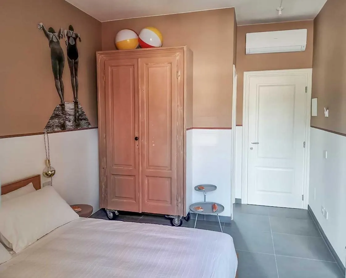Guest house Casa Sebina - Your Design Home On The Lake - 3 Bathrooms 3 Bedrooms Desenzano del Garda